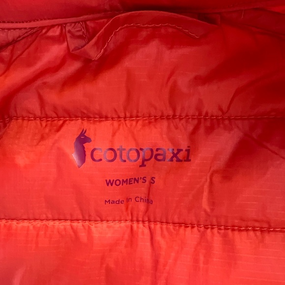 Cotopaxi NWT Women's Capa Insulated Jacket in Canyon/Raspberry, size S - Picture 11 of 15